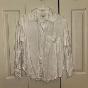 Women's Linen Abercrombie Button Down